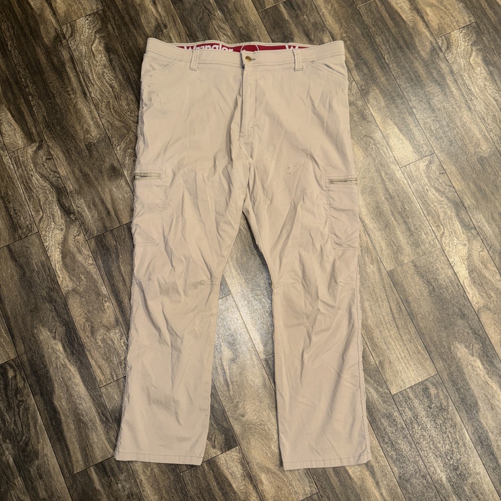 Wranger ATG Tech Cargo Utility Pants Men's Size 44x30 Beige Outdoor Hiking Gear